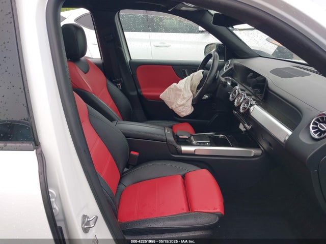 W1N4M4HBXMW111606 Mercedes-Benz m260