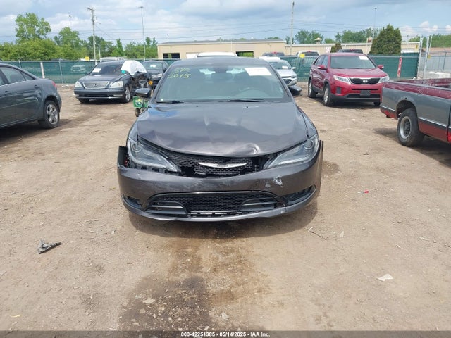 1C3CCCBB0FN753788 Chrysler 200 S