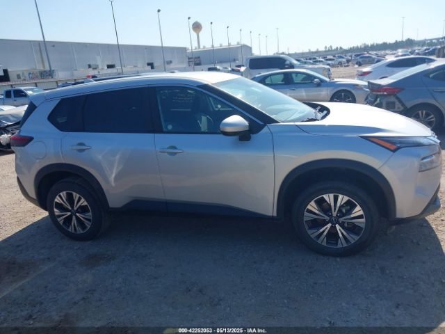 5N1BT3BA6PC907010 Nissan Rogue Sv Fwd