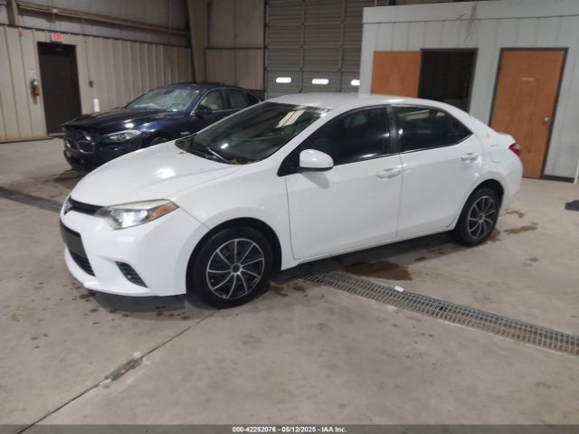 2015 TOYOTA COROLLA 2T1BURHE9FC338092 Photo 1