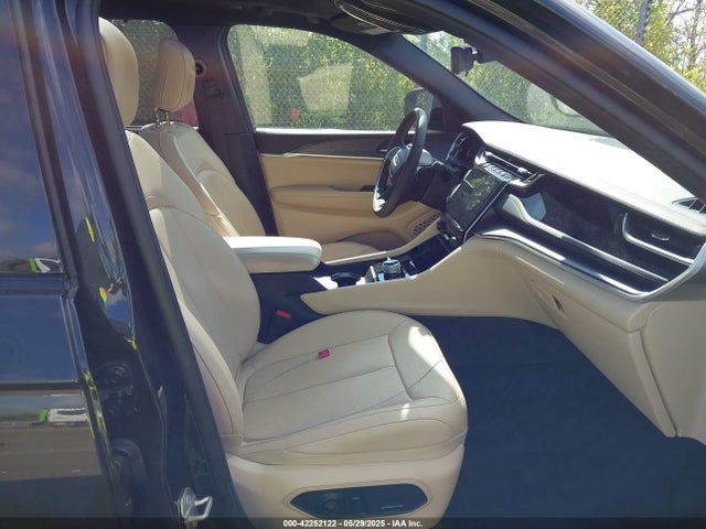 1C4RJHBG2P8900035 Jeep Grand Cherokee