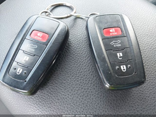 JTMP1RFV4MD071915 Toyota Rav4 Xle