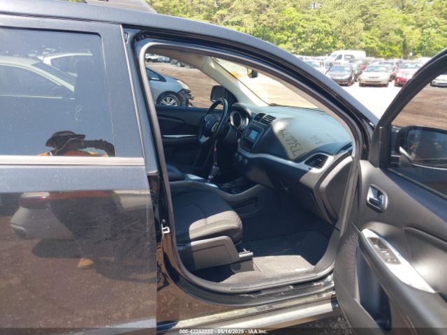 3C4PDCBB9KT848614 Dodge JOURNEY SE