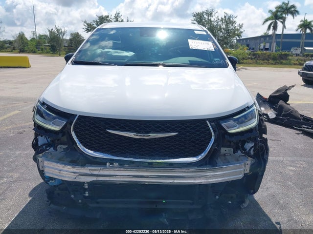 Chrysler Pacifica Select 2025 2C4RC1BG7SR531770 Image 6