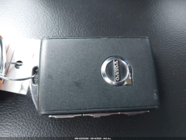 2021 VOLVO XC40 YV4AC2HK4M2486512 Photo 10