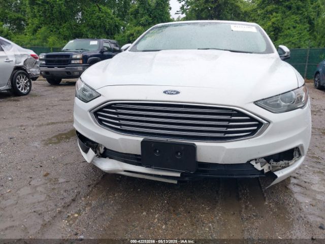 3FA6P0LU5HR315625 Ford Fusion Hybrid Se