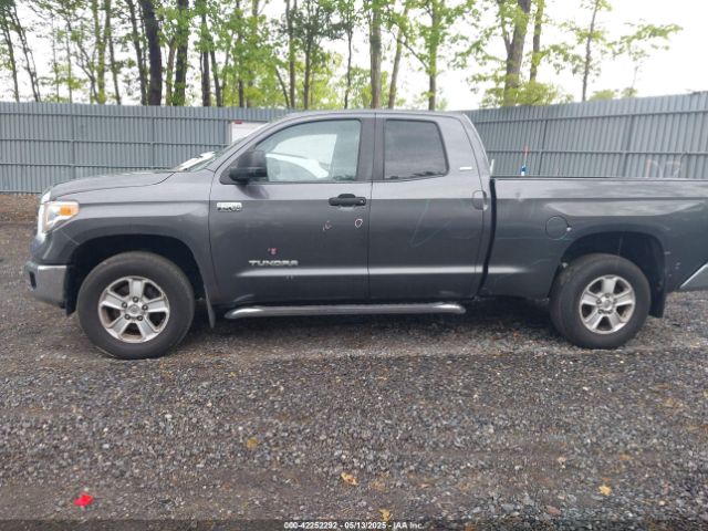 5TFUY5F11FX457293 Toyota Tundra Sr5 5.7l V8