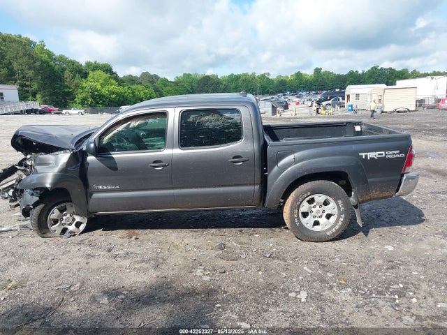 Toyota Tacoma Base V6 2015 5TFLU4EN9FX148029 Image 14