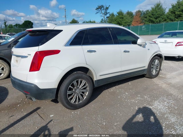2017 CADILLAC XT5 1GYKNBRS7HZ115156 Photo 3