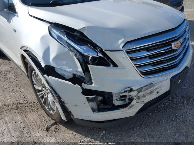 2017 CADILLAC XT5 1GYKNBRS7HZ115156 Photo 5