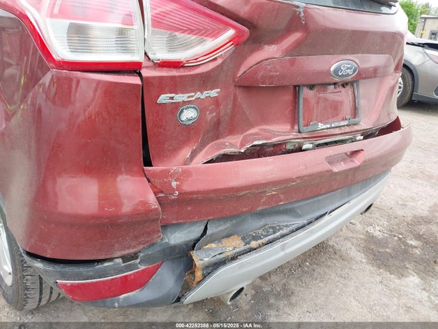 1FMCU9GX7FUC84409 Ford ESCAPE SE