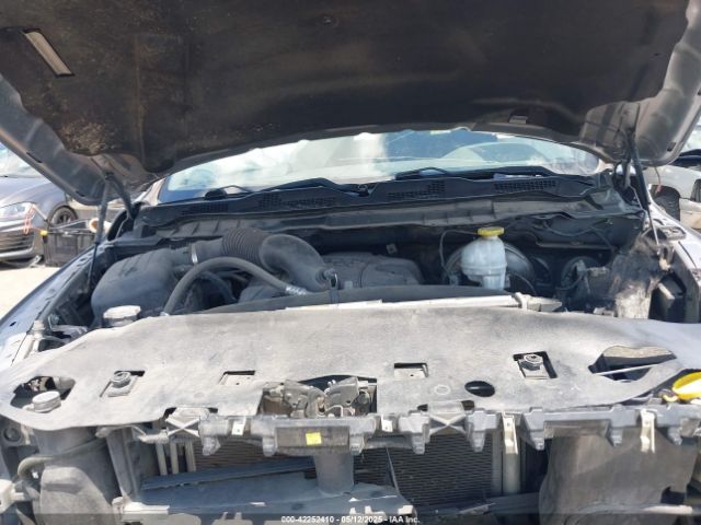 2019 RAM 1500 CLASSIC 1C6RR6LT4KS604798 Photo 9