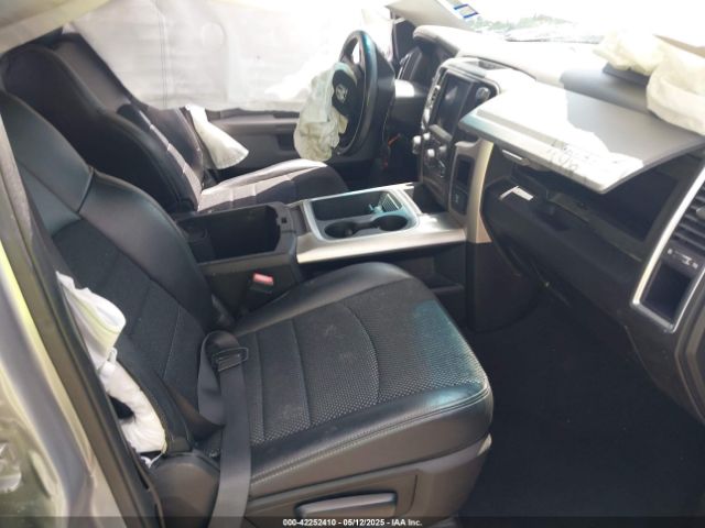 2019 RAM 1500 CLASSIC 1C6RR6LT4KS604798 Photo 4