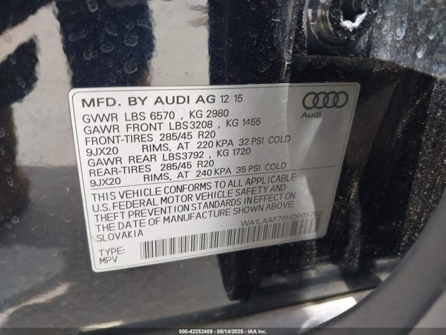WA1LAAF79HD005782 Audi 2017