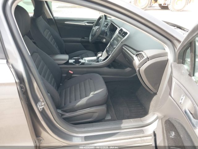 1FA6P0H70E5389794 Ford FUSION SE
