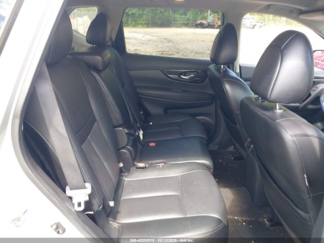 2017 NISSAN ROGUE 5N1AT2MT2HC835387 Photo 7