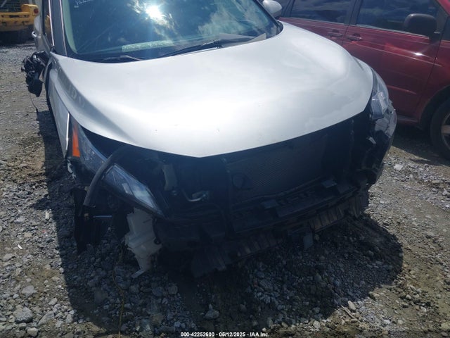 JN8BT3BA7RW350411 Nissan Rogue Sv Fwd
