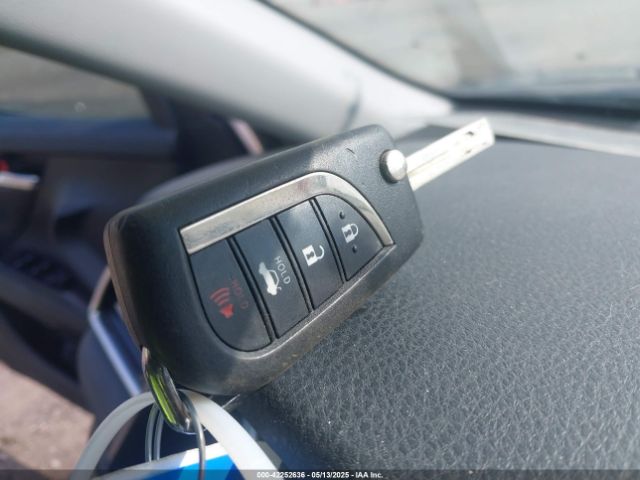 2018 TOYOTA CAMRY 4T1B11HK7JU525645 Photo 10