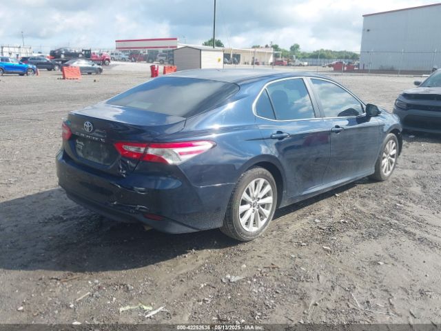 2018 TOYOTA CAMRY 4T1B11HK7JU525645 Photo 3