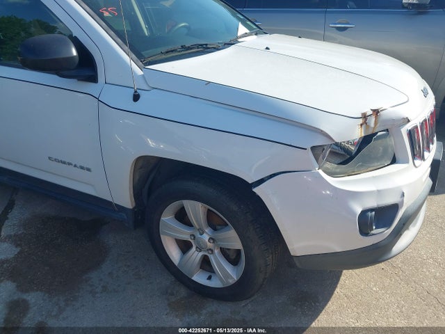1C4NJCBA7GD705620 Jeep Compass