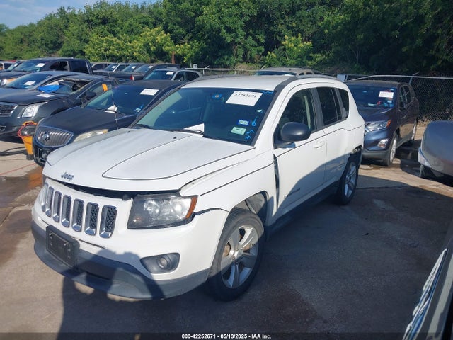 1C4NJCBA7GD705620 Jeep Compass