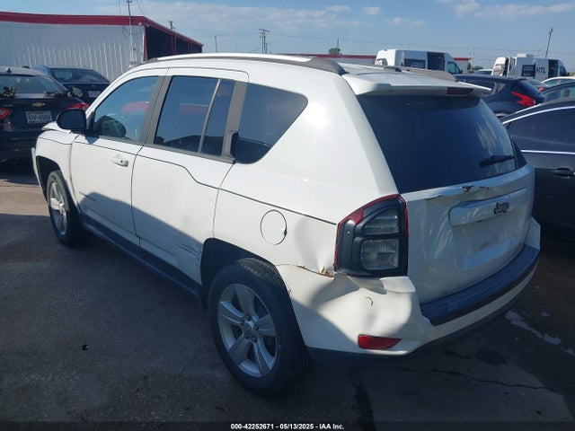 1C4NJCBA7GD705620 Jeep Compass