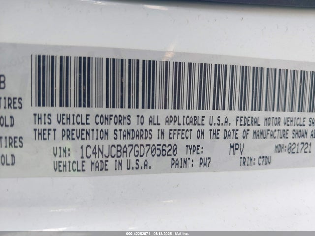 1C4NJCBA7GD705620 Jeep Compass