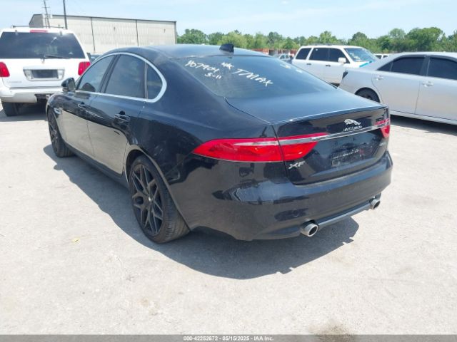 2016 JAGUAR XF SAJBD4BV2GCY07904 Photo 2