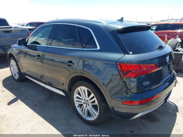 2019 AUDI Q5 WA1BNAFY3K2037963 Photo 2
