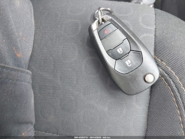 3GNCJKSBXLL128281 Chevrolet Trax Fwd Ls