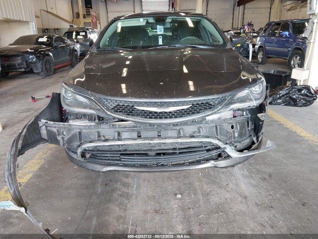 1C3CCCABXFN533012 Chrysler 2015