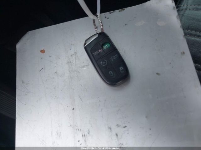 2C3CCABG5FH766299 Chrysler 300 300s