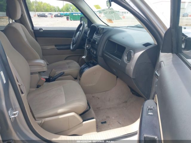 1C4NJPBA6ED925206 Jeep Patriot Sport