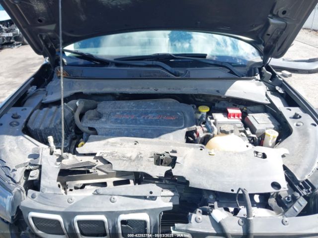 3C4NJDBB0NT126474 Jeep Compass Latitude 4x4