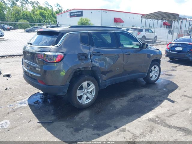 3C4NJDBB0NT126474 Jeep Compass Latitude 4x4