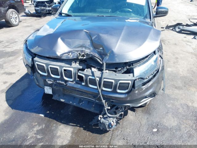 3C4NJDBB0NT126474 Jeep Compass Latitude 4x4