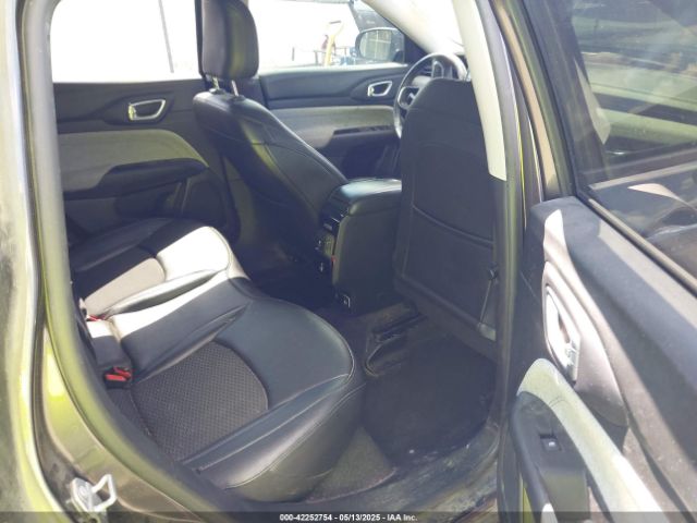 3C4NJDBB0NT126474 Jeep Compass Latitude 4x4