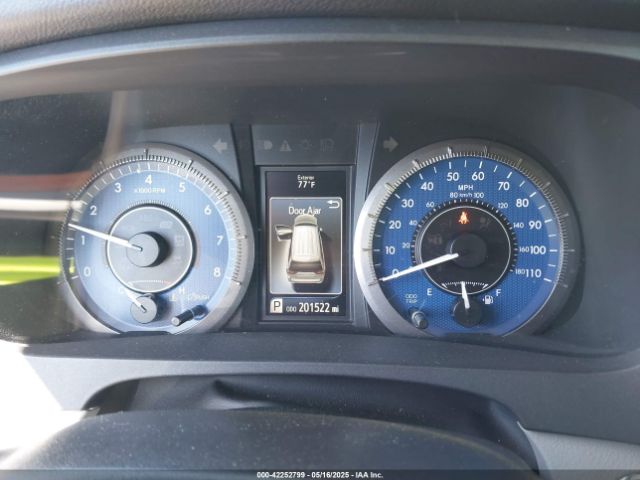 5TDYK3DC0FS688624 Toyota Sienna Xle 8 Passenger