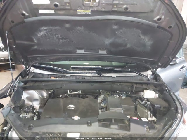5TDBZRFH7KS728639 Toyota Highlander Le