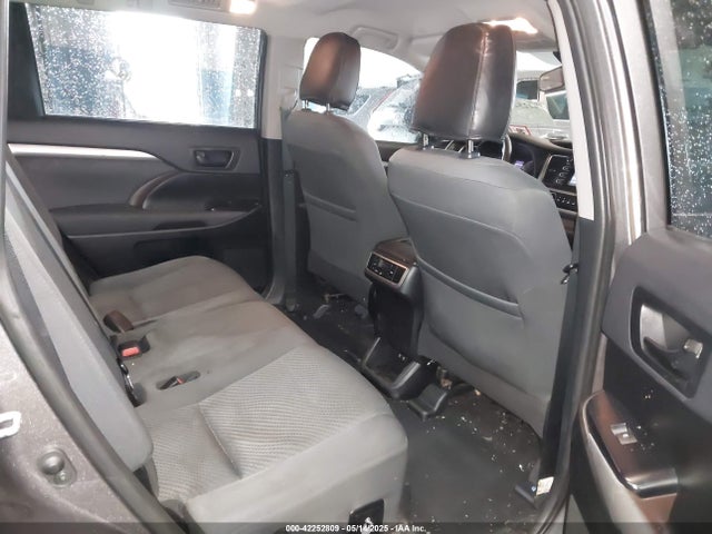 5TDBZRFH7KS728639 Toyota Highlander Le