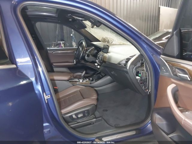 2018 BMW X3 5UXTR9C5XJLD89360 Photo 4