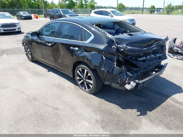 1N4AL3AP3HN346511 Nissan Altima 2.5 Sr