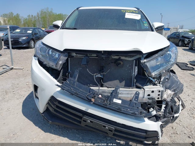5TDJZRFH1HS515030 Toyota Highlander Se
