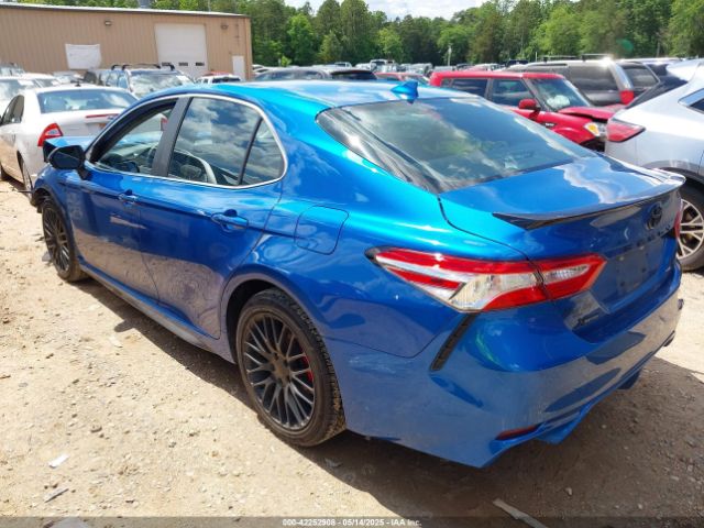 2020 TOYOTA CAMRY 4T1G11AKXLU394844 Photo 2