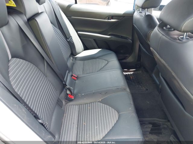 2020 TOYOTA CAMRY 4T1G11AKXLU394844 Photo 7