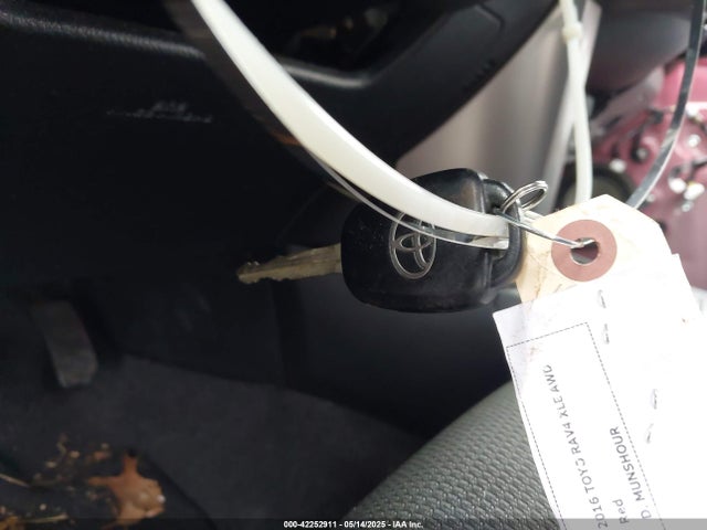 Toyota Rav4 Xle 2016 JTMRFREV6GJ064384 Image 11