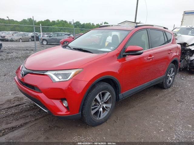 Toyota Rav4 Xle 2016 JTMRFREV6GJ064384 Image 2