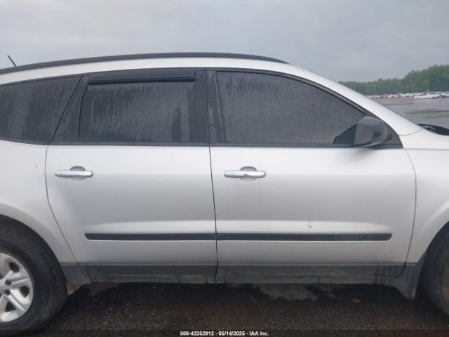 1GNKRFED3GJ199716 Chevrolet Traverse Ls