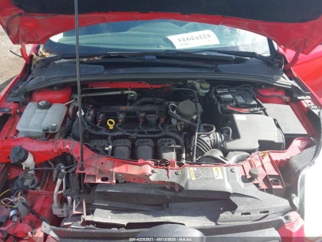 1FADP3F25EL327464 Ford FOCUS SE