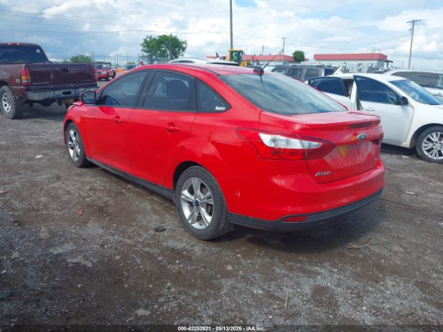 1FADP3F25EL327464 Ford FOCUS SE